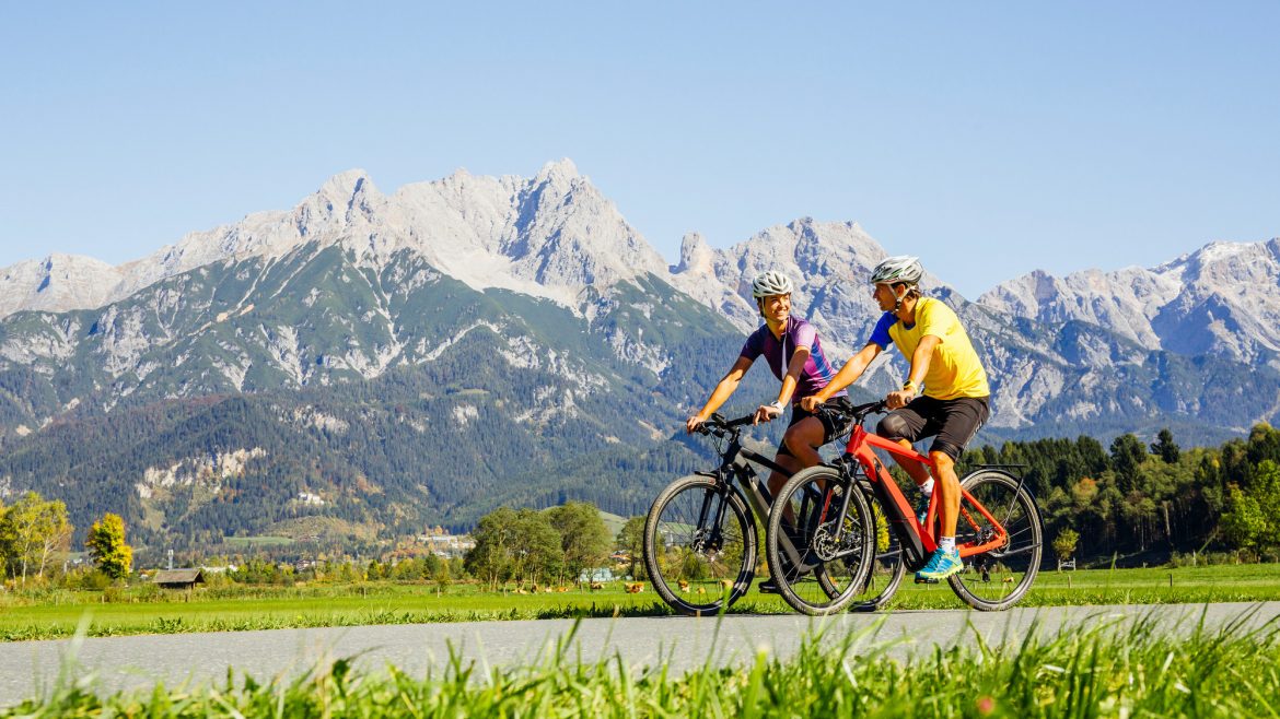 Mit dem Rad unterwegs entlang des Tauernradweges