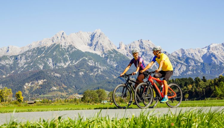 Mit dem Rad unterwegs entlang des Tauernradweges