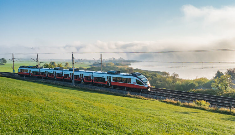 ÖBB am Wallersee (C) ÖBB/Georg Pölzleitner